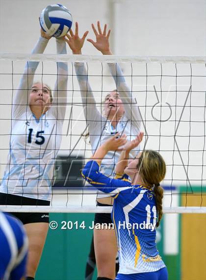 Thumbnail 3 in Clovis vs. Villa Park (Durango Fall Classic) photogallery.