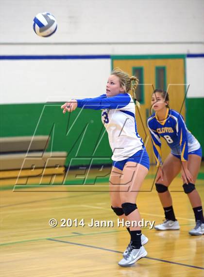 Thumbnail 2 in Clovis vs. Villa Park (Durango Fall Classic) photogallery.
