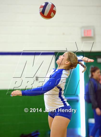 Thumbnail 3 in Clovis vs. Villa Park (Durango Fall Classic) photogallery.