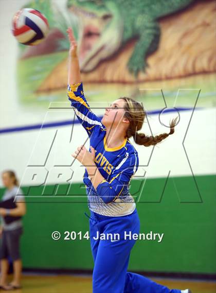 Thumbnail 3 in Clovis vs. Villa Park (Durango Fall Classic) photogallery.