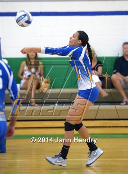 Thumbnail 3 in Clovis vs. Villa Park (Durango Fall Classic) photogallery.
