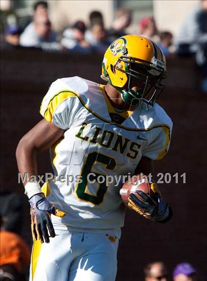 Thumbnail 1 in Archbishop Carroll @ Gonzaga photogallery.