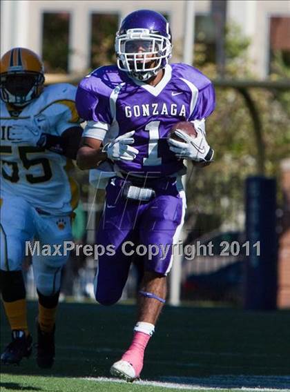 Thumbnail 3 in Archbishop Carroll @ Gonzaga photogallery.
