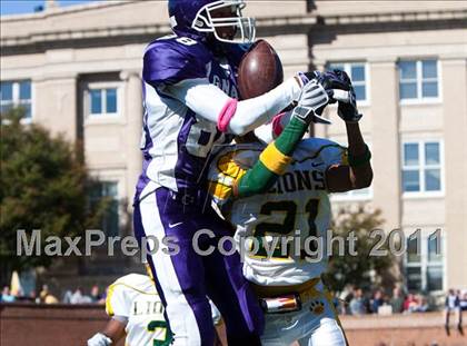Thumbnail 2 in Archbishop Carroll @ Gonzaga photogallery.