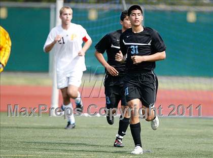 Thumbnail 2 in Parker vs. Salesian (CIF SoCal D3 Regional Final) photogallery.