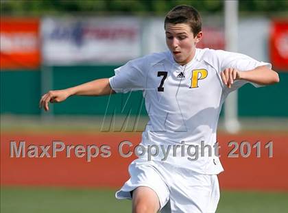 Thumbnail 2 in Parker vs. Salesian (CIF SoCal D3 Regional Final) photogallery.