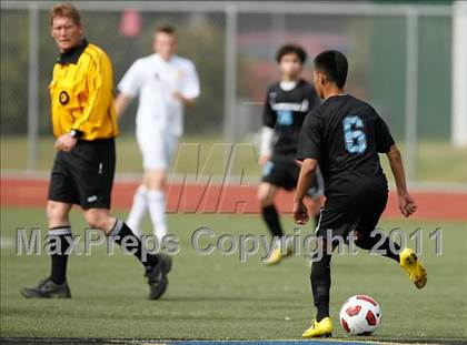 Thumbnail 2 in Parker vs. Salesian (CIF SoCal D3 Regional Final) photogallery.