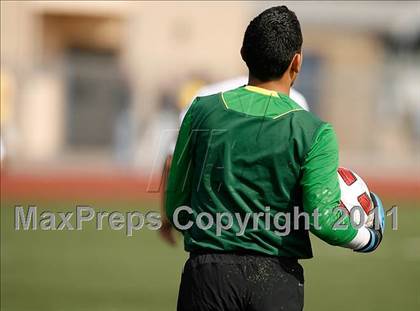 Thumbnail 3 in Parker vs. Salesian (CIF SoCal D3 Regional Final) photogallery.