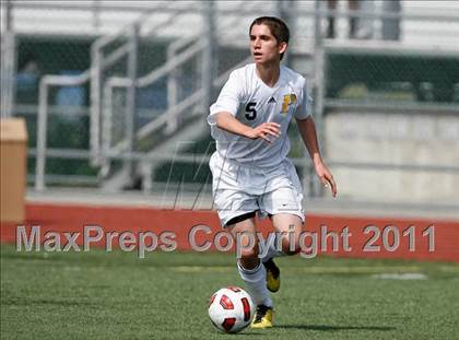 Thumbnail 3 in Parker vs. Salesian (CIF SoCal D3 Regional Final) photogallery.