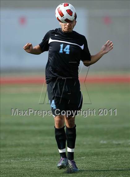 Thumbnail 3 in Parker vs. Salesian (CIF SoCal D3 Regional Final) photogallery.