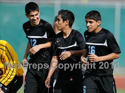 Thumbnail 3 in Parker vs. Salesian (CIF SoCal D3 Regional Final) photogallery.