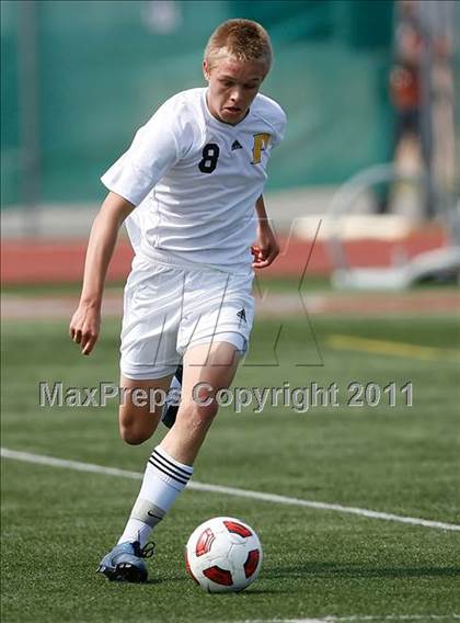 Thumbnail 3 in Parker vs. Salesian (CIF SoCal D3 Regional Final) photogallery.