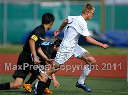 Thumbnail 3 in Parker vs. Salesian (CIF SoCal D3 Regional Final) photogallery.