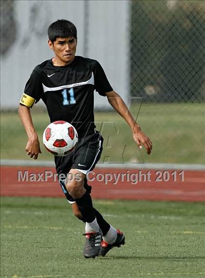 Thumbnail 2 in Parker vs. Salesian (CIF SoCal D3 Regional Final) photogallery.