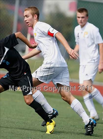 Thumbnail 3 in Parker vs. Salesian (CIF SoCal D3 Regional Final) photogallery.