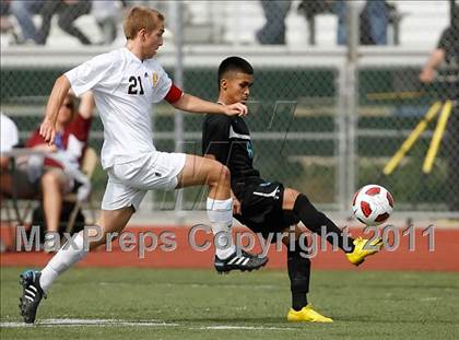 Thumbnail 3 in Parker vs. Salesian (CIF SoCal D3 Regional Final) photogallery.