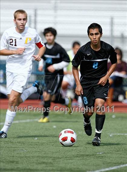 Thumbnail 3 in Parker vs. Salesian (CIF SoCal D3 Regional Final) photogallery.