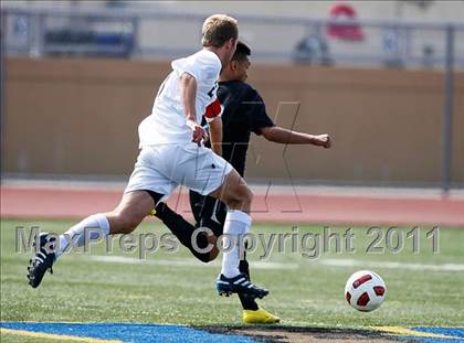 Thumbnail 3 in Parker vs. Salesian (CIF SoCal D3 Regional Final) photogallery.