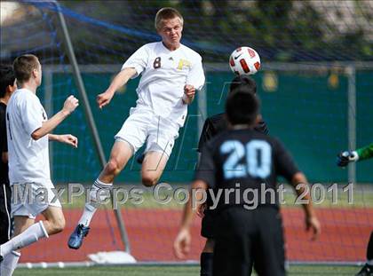 Thumbnail 2 in Parker vs. Salesian (CIF SoCal D3 Regional Final) photogallery.