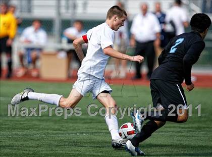 Thumbnail 3 in Parker vs. Salesian (CIF SoCal D3 Regional Final) photogallery.