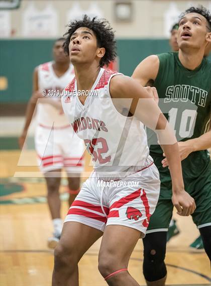 Thumbnail 1 in Fort Wayne South Side @ Lawrence North photogallery.