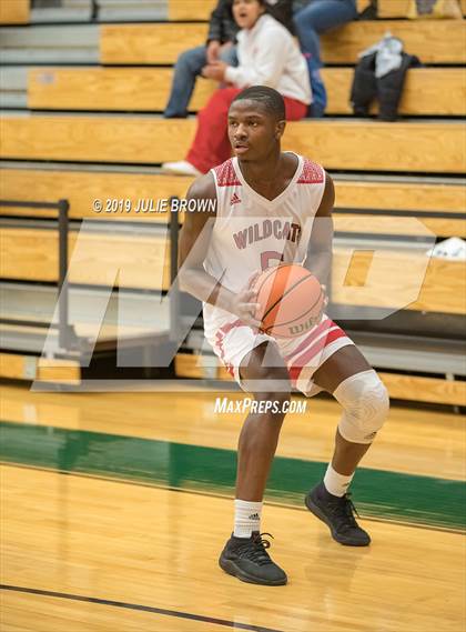 Thumbnail 1 in Fort Wayne South Side @ Lawrence North photogallery.