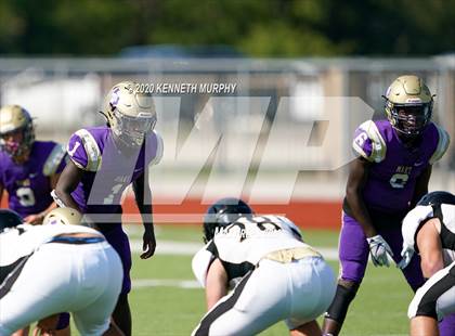 Thumbnail 1 in Mart vs Anahuac (Neutral Site) photogallery.