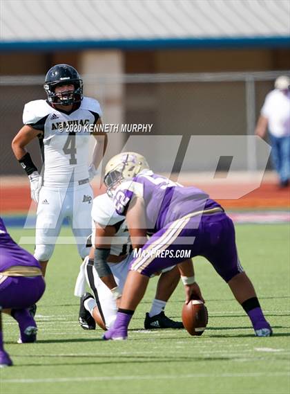 Thumbnail 1 in Mart vs Anahuac (Neutral Site) photogallery.