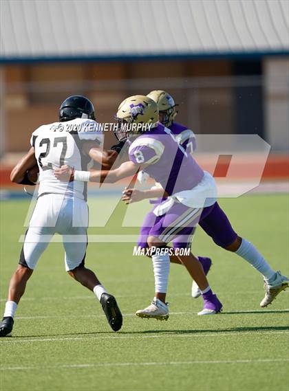 Thumbnail 1 in Mart vs Anahuac (Neutral Site) photogallery.