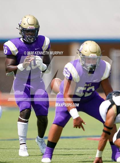 Thumbnail 1 in Mart vs Anahuac (Neutral Site) photogallery.