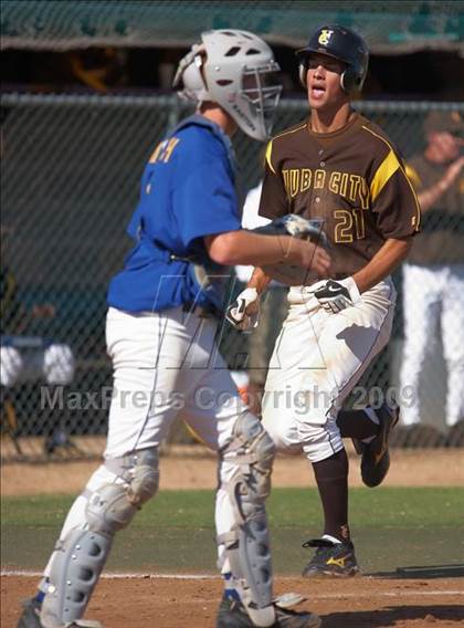 Thumbnail 3 in Benicia vs. Yuba City (CIF SJS D3 Final) photogallery.