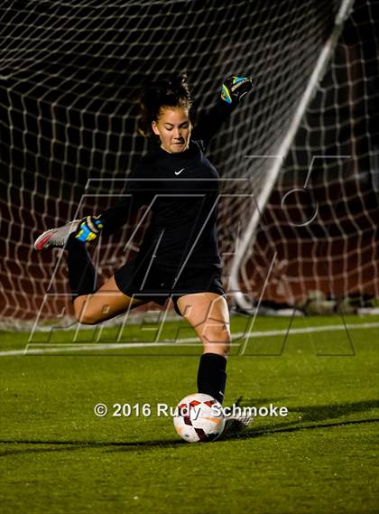 Thumbnail 2 in Chula Vista vs. Mission Vista (CIF SDS D3 Final) photogallery.