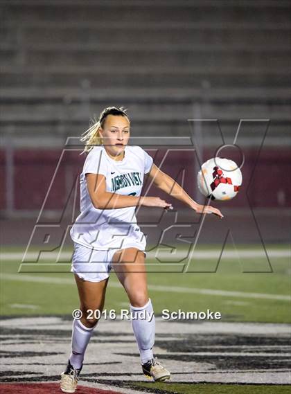 Thumbnail 2 in Chula Vista vs. Mission Vista (CIF SDS D3 Final) photogallery.