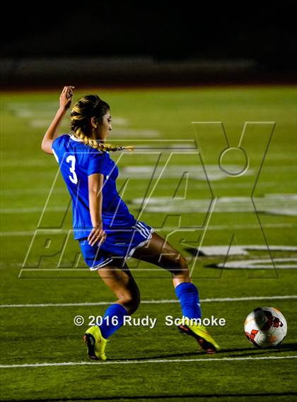 Thumbnail 2 in Chula Vista vs. Mission Vista (CIF SDS D3 Final) photogallery.