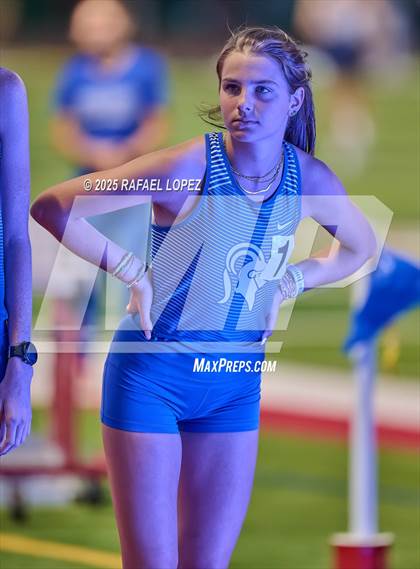 Thumbnail 1 in Eagle No Tax Relays (1600M) photogallery.