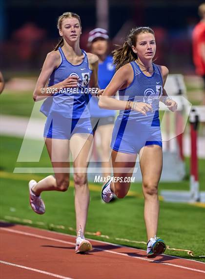 Thumbnail 2 in Eagle No Tax Relays (1600M) photogallery.
