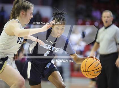 Thumbnail 2 in Bertie vs. Bishop McGuinness (NCHSAA 1A Championship) photogallery.