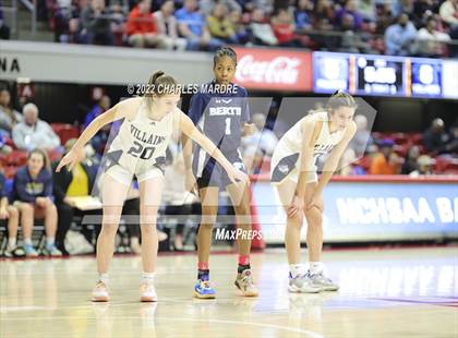 Thumbnail 1 in Bertie vs. Bishop McGuinness (NCHSAA 1A Championship) photogallery.