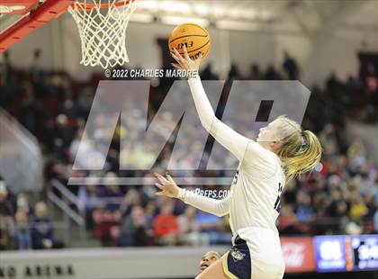 Thumbnail 3 in Bertie vs. Bishop McGuinness (NCHSAA 1A Championship) photogallery.