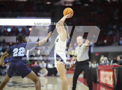 Thumbnail 3 in Bertie vs. Bishop McGuinness (NCHSAA 1A Championship) photogallery.