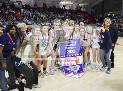 Thumbnail 3 in Bertie vs. Bishop McGuinness (NCHSAA 1A Championship) photogallery.