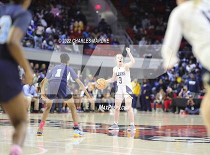 Thumbnail 1 in Bertie vs. Bishop McGuinness (NCHSAA 1A Championship) photogallery.