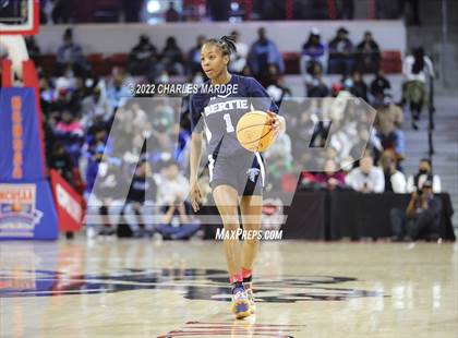 Thumbnail 1 in Bertie vs. Bishop McGuinness (NCHSAA 1A Championship) photogallery.