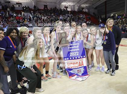 Thumbnail 1 in Bertie vs. Bishop McGuinness (NCHSAA 1A Championship) photogallery.