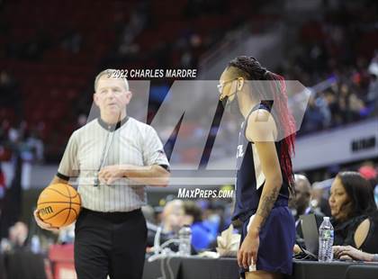 Thumbnail 1 in Bertie vs. Bishop McGuinness (NCHSAA 1A Championship) photogallery.