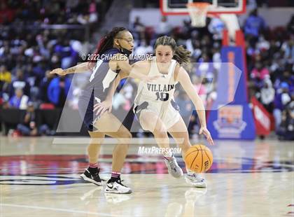 Thumbnail 2 in Bertie vs. Bishop McGuinness (NCHSAA 1A Championship) photogallery.