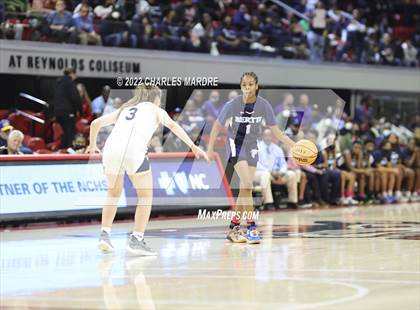 Thumbnail 2 in Bertie vs. Bishop McGuinness (NCHSAA 1A Championship) photogallery.