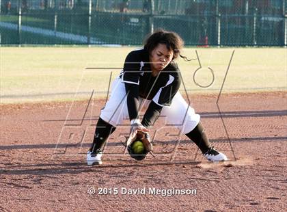Thumbnail 2 in Nimitz @ Cedar Hill photogallery.