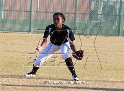 Thumbnail 1 in Nimitz @ Cedar Hill photogallery.