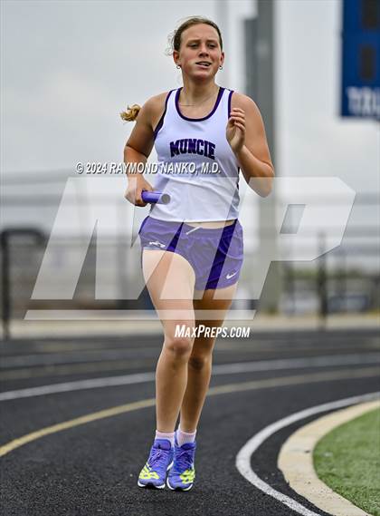 Thumbnail 3 in IHSAA Delta Sectionals (4 x 800 Meter)  photogallery.